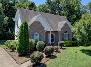 285 Sunny Slope Ct, Clarksville, TN 37043