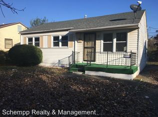 5021 Broadmoor Blvd, Louisville, KY