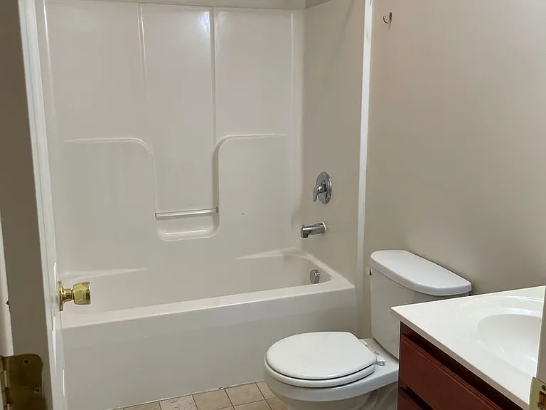 133 Nicole St — Photo 10