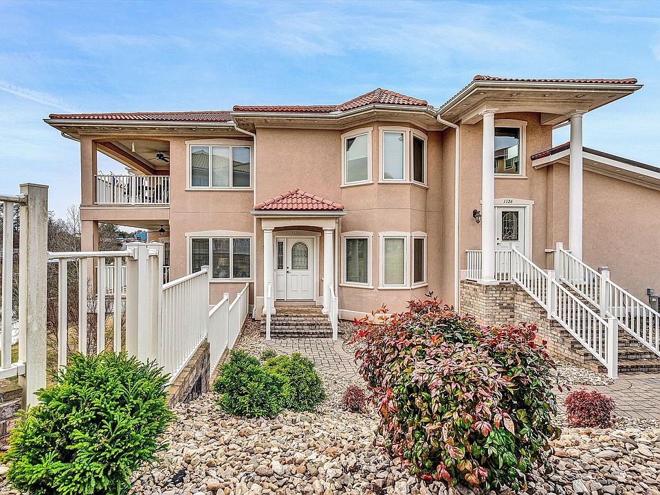 1st image of 1130 La Casa Ct