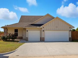 1210 Coffey Dr, Perry, OK 73077