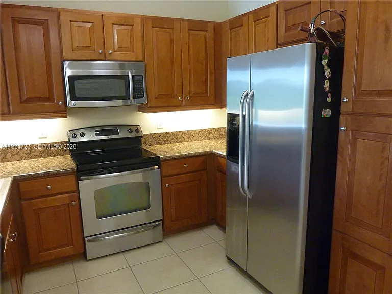 3500 Oaks Clubhouse Dr #308 — Photo 27