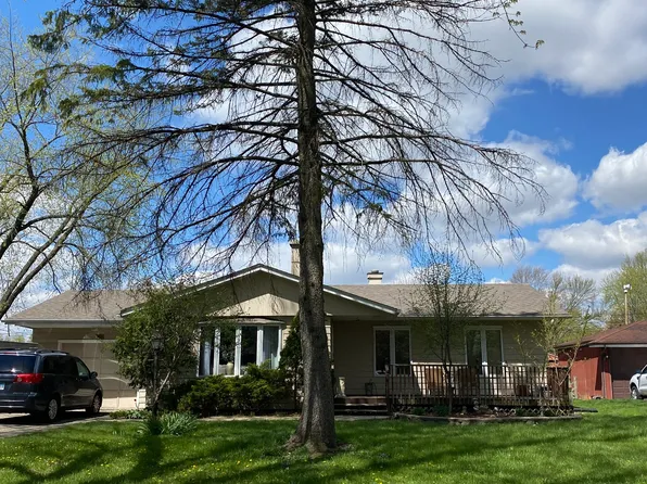 30W160 Bruce Ln, Naperville, IL 60563