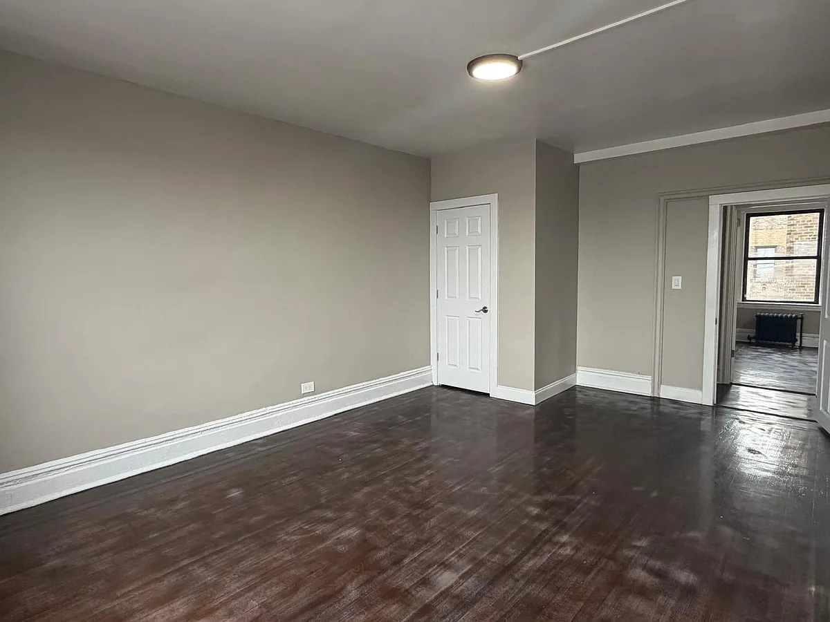 Building Photo - 160 S Harrison St #401