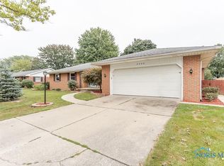 3246 Springtime Dr, Oregon, OH 43616