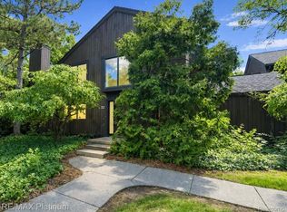 32 Haverhill Ct, Ann Arbor, MI 48105