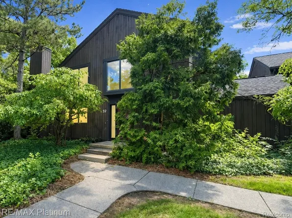 32 Haverhill Ct, Ann Arbor, MI 48105