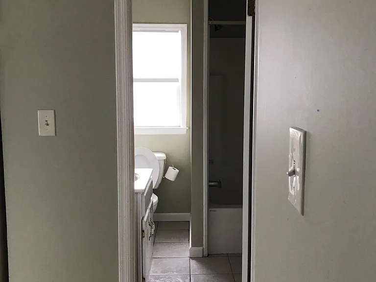 31 N Gaston Ave — Photo 5