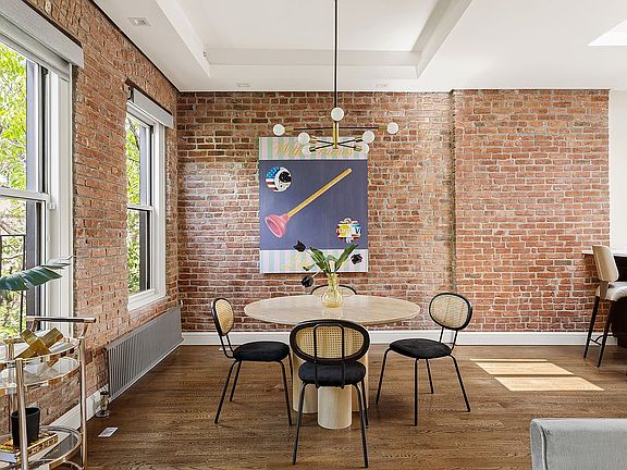 2nd image of 77 Perry St #6CD
