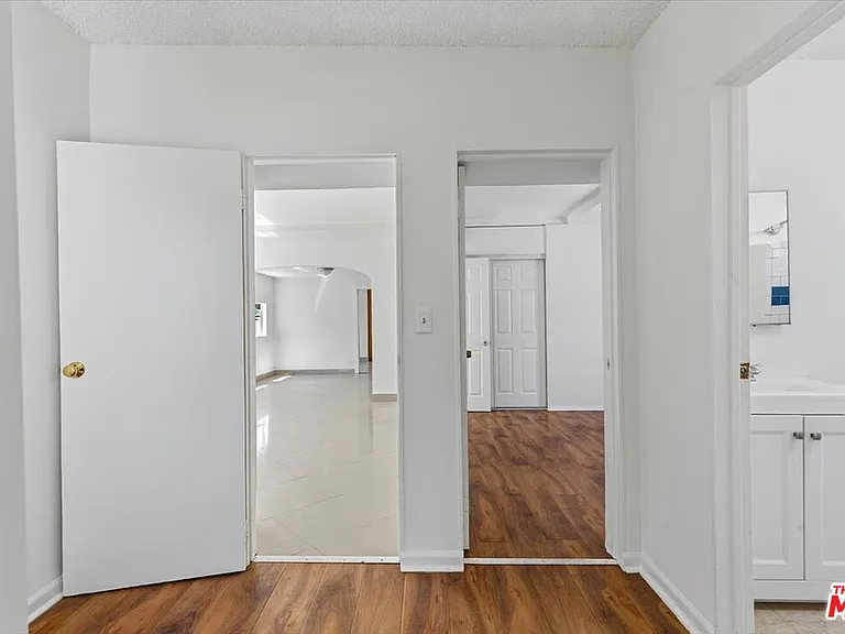 4133 Bemis St — Photo 22