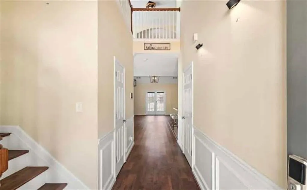 Building Photo - 2162 Capella Cir SW