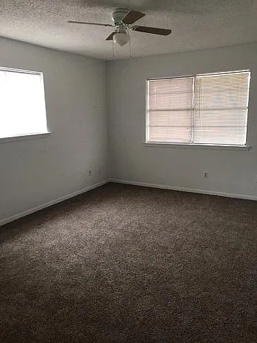 3 bed, $950 — Photo 4