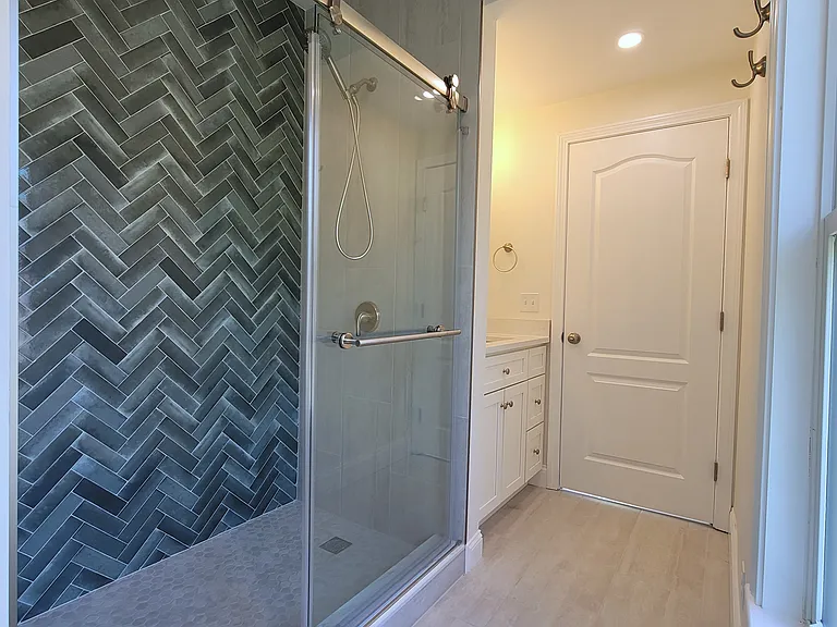 En Suite Bathroom