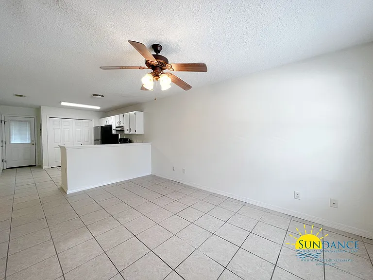 229 Lindberg St — Photo 2