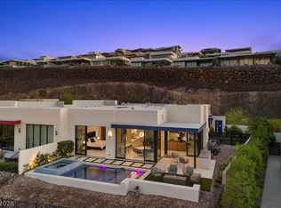 656 Scenic Cliff Dr, Henderson, NV 89012