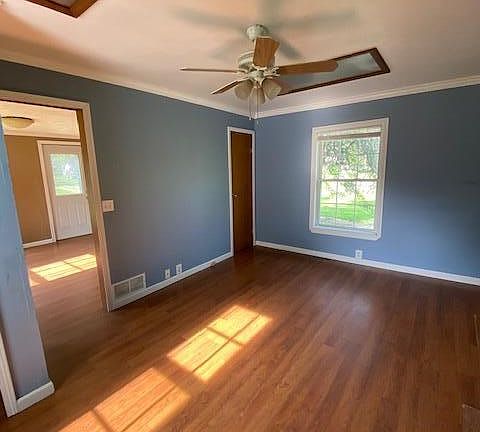 5th image of 515 McClintock St