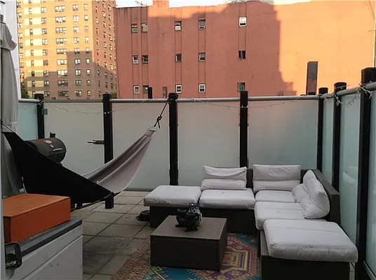 Rented by Kian Realty | media 16