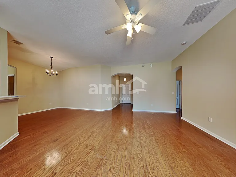 2140 Creekmont Dr — Photo 10