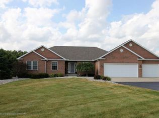 10361 Lisa Marie Dr, Eaton Rapids, MI 48827