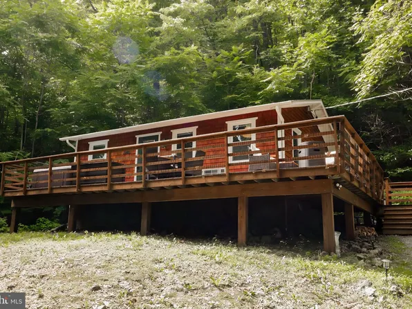 1434 Bull Yearling Rd, Stanardsville, VA 22973