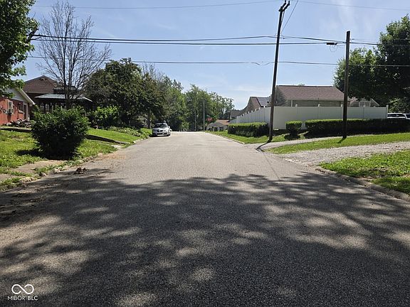 5th image of 66 E Posey St