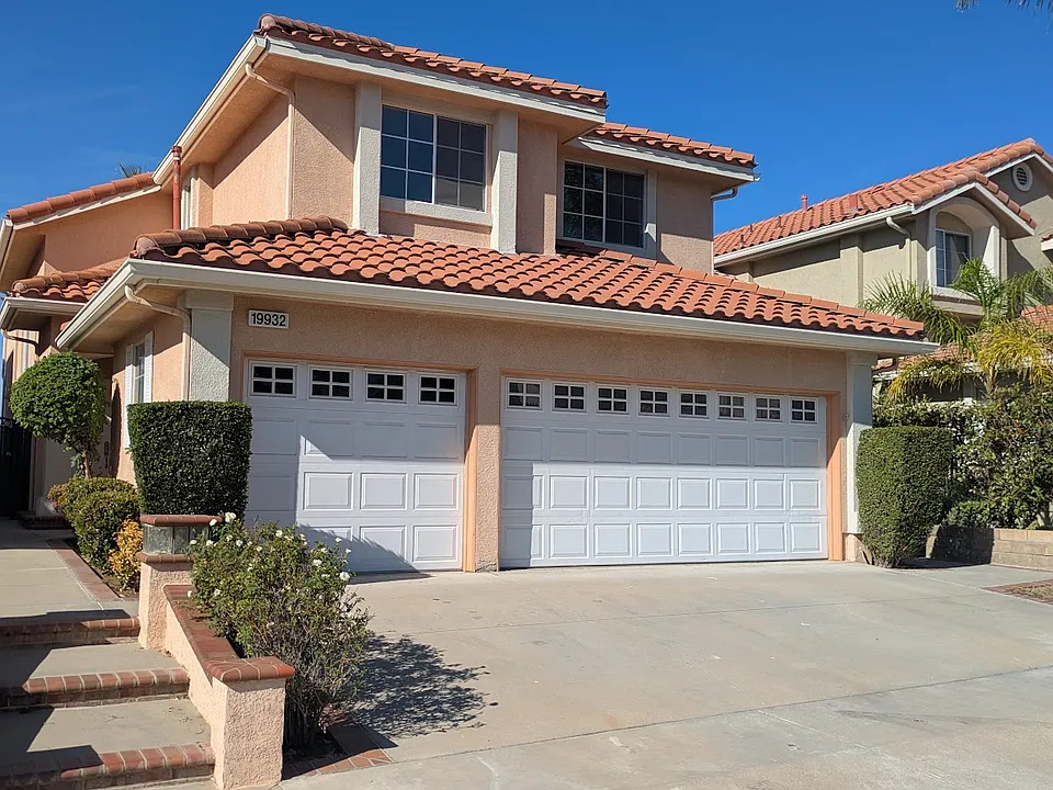 19932 Ahwanee Ln