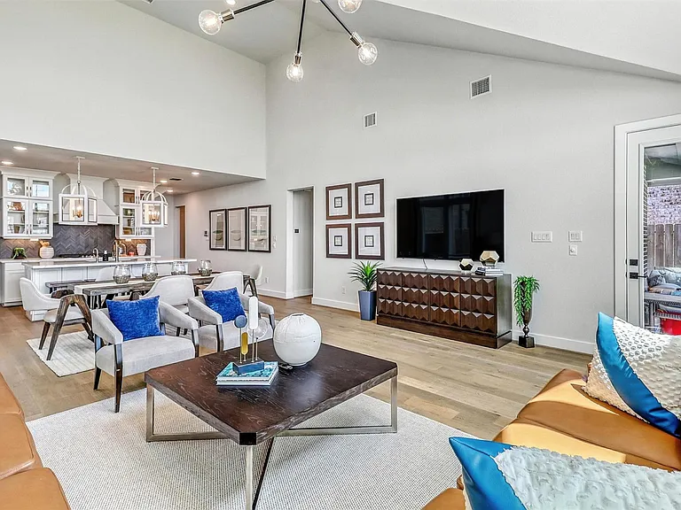 29703 Bur Creek Ln — Photo 12