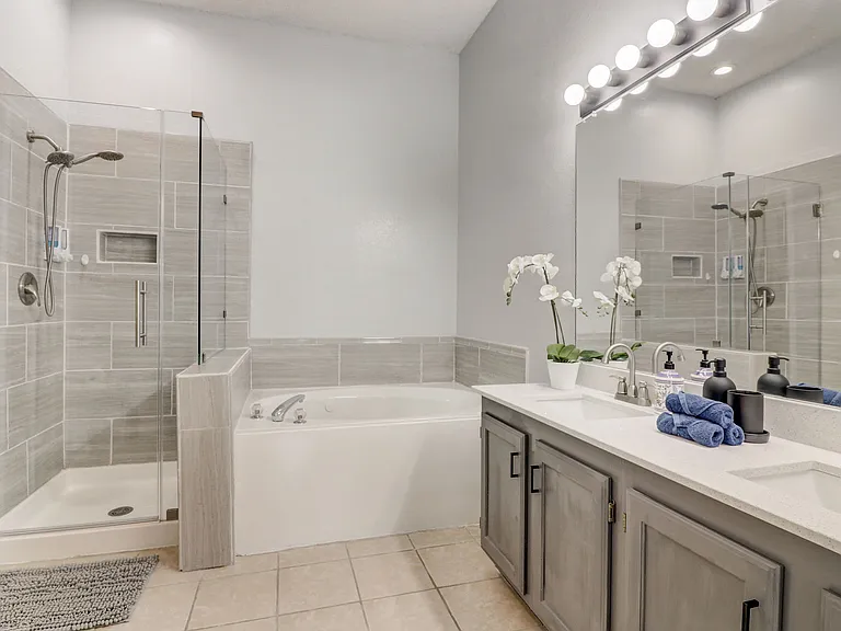 6302 Mount Vernon Dr — Photo 28
