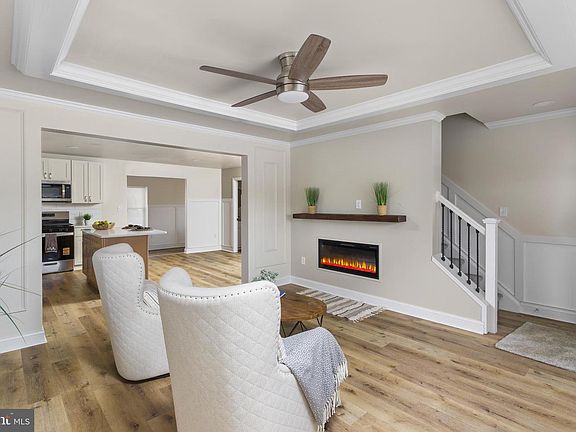 5th image of 16 Ranchwood Dr