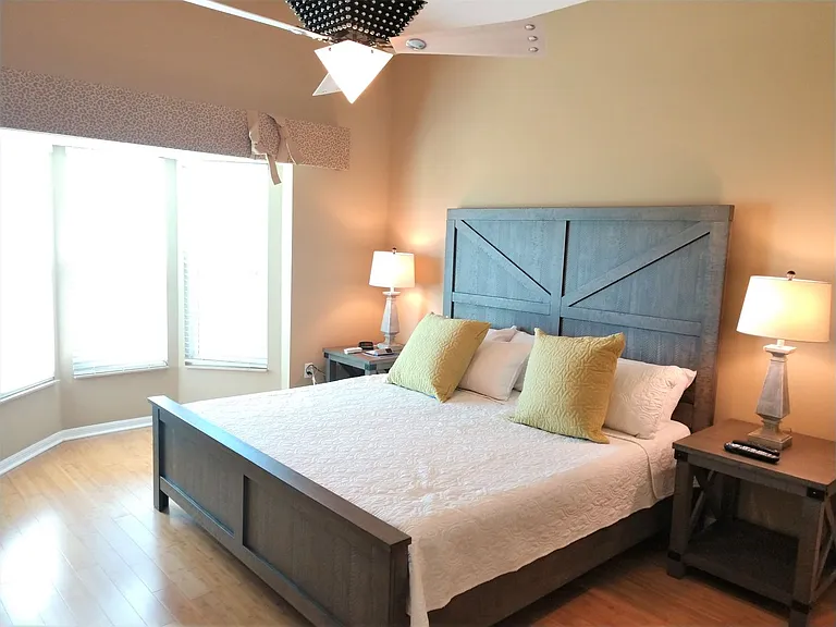 540 Clubside Cir — Photo 26