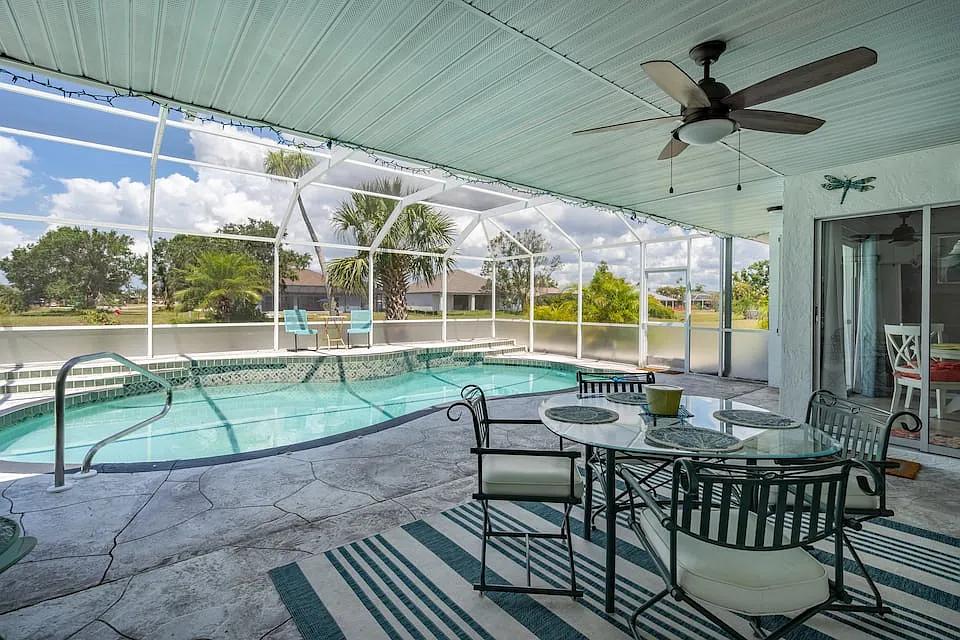 3 bed, 2.0 bath, 2725 sqft, $2,295 — Photo 3