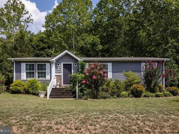 101 Brookhollow Rd, Craigsville, VA 24430