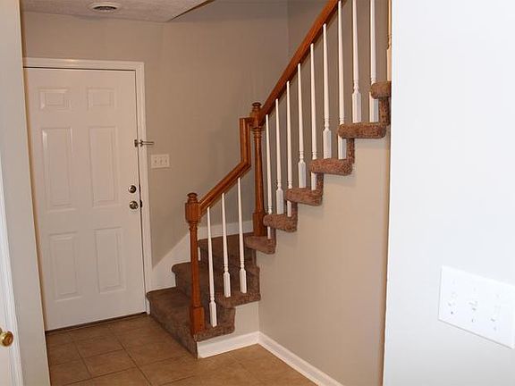 3rd image of 4826 Shallow Cove Way