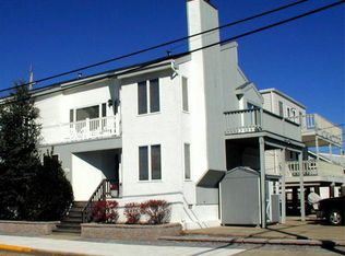 303 25th St, Ocean City, NJ 08226