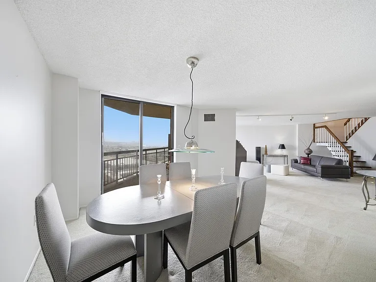 2103 Harmon Cove Tower #2103 — Photo 10
