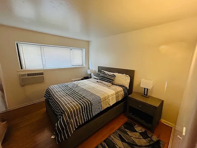 3138 W Carmen Ave #1B — Photo 4