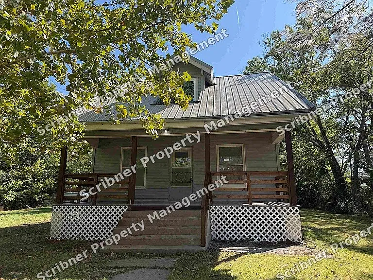 116 S Elm St