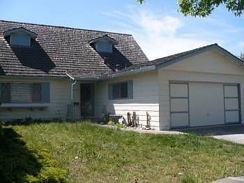 1st image of 1450 Yosemite Dr