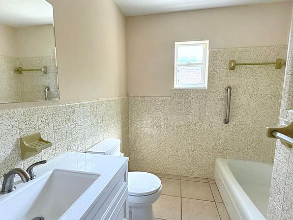 3rd image of 5404 Shannon Drive