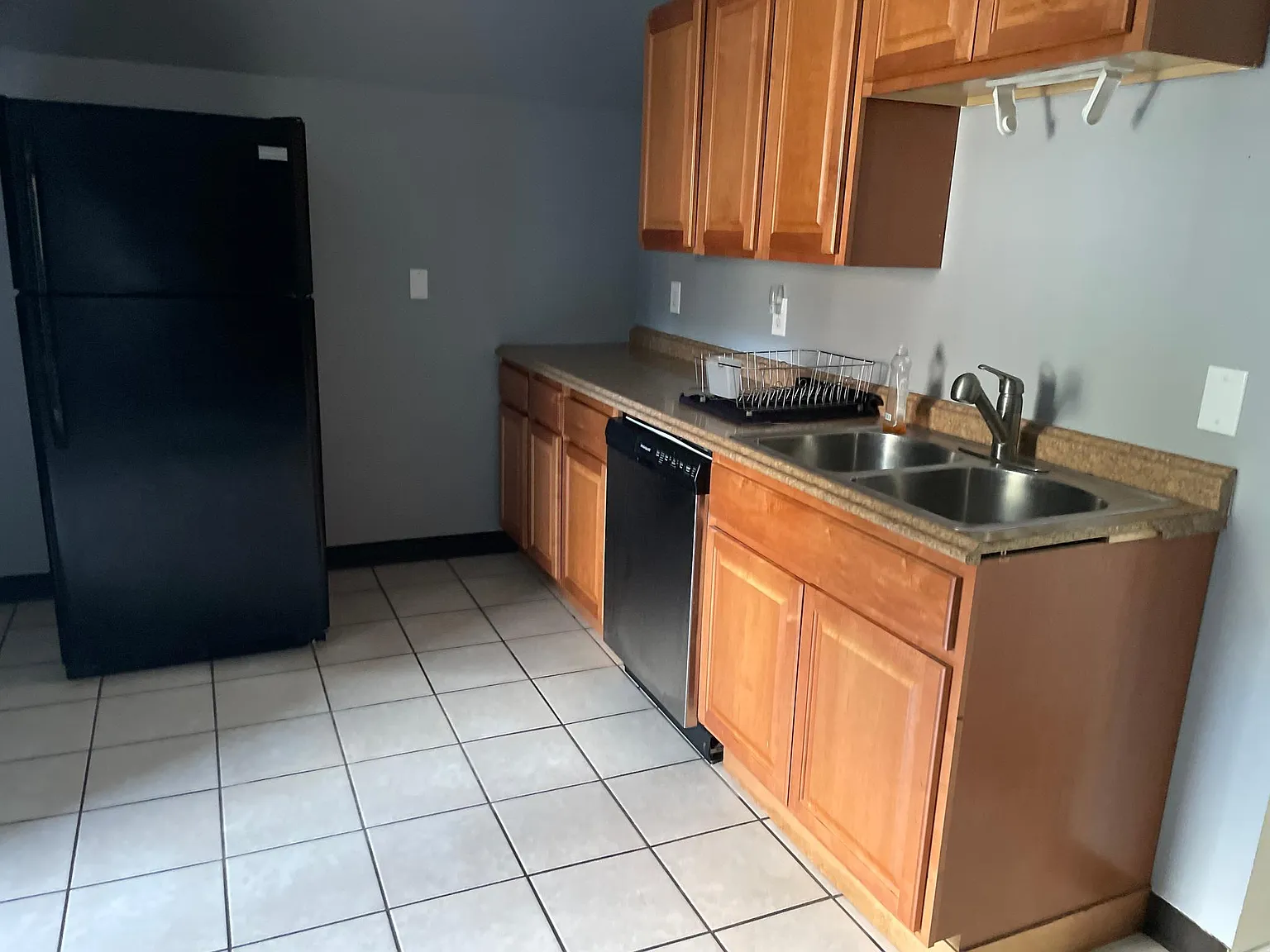 739 Hill Ave — Photo 3