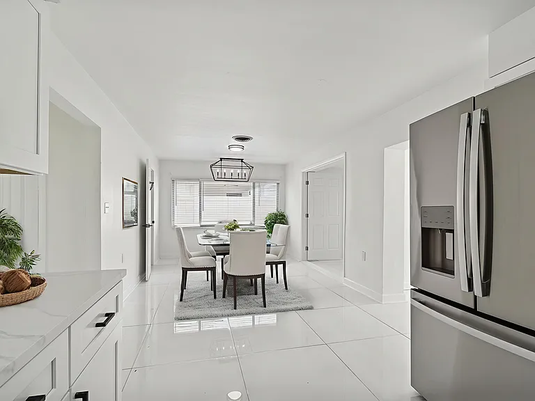 455 81st Ave — Photo 14