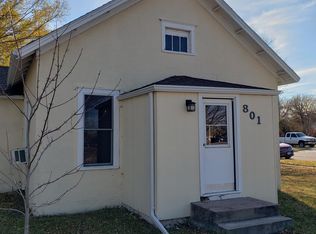 801 E 8th Ave, Mitchell, SD 57301