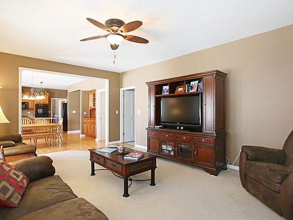 3rd image of 13032 S Skyline Dr
