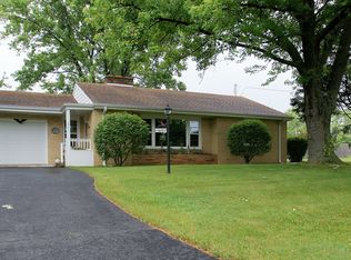 2801 Lee Ave, Waukegan, IL 60085