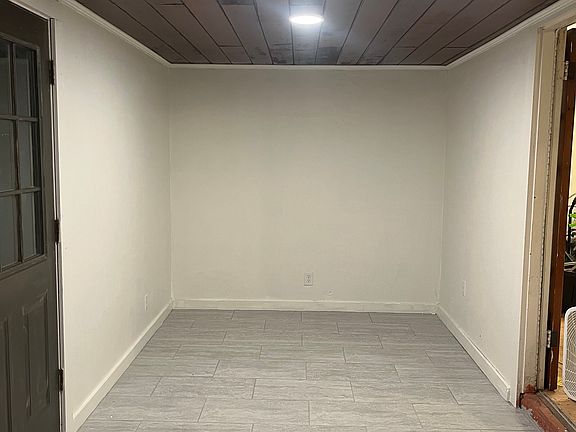 4th image of 208 N 14th St