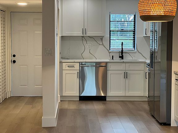 3rd image of 9235 SW 8th St APT 106