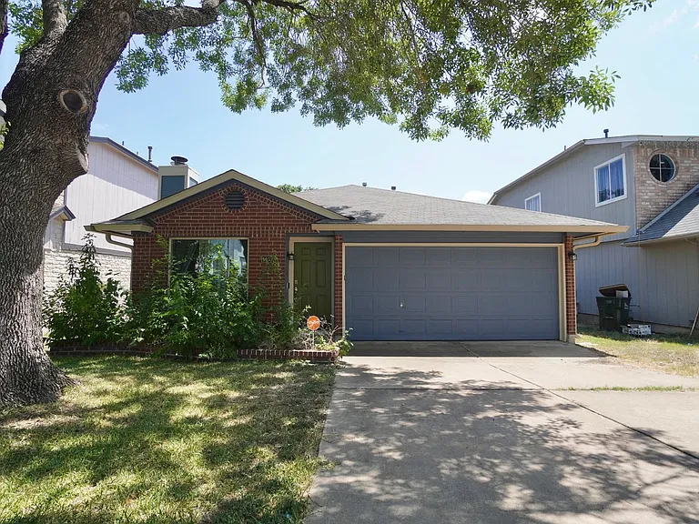 14009 Conner Downs Dr — Photo 1