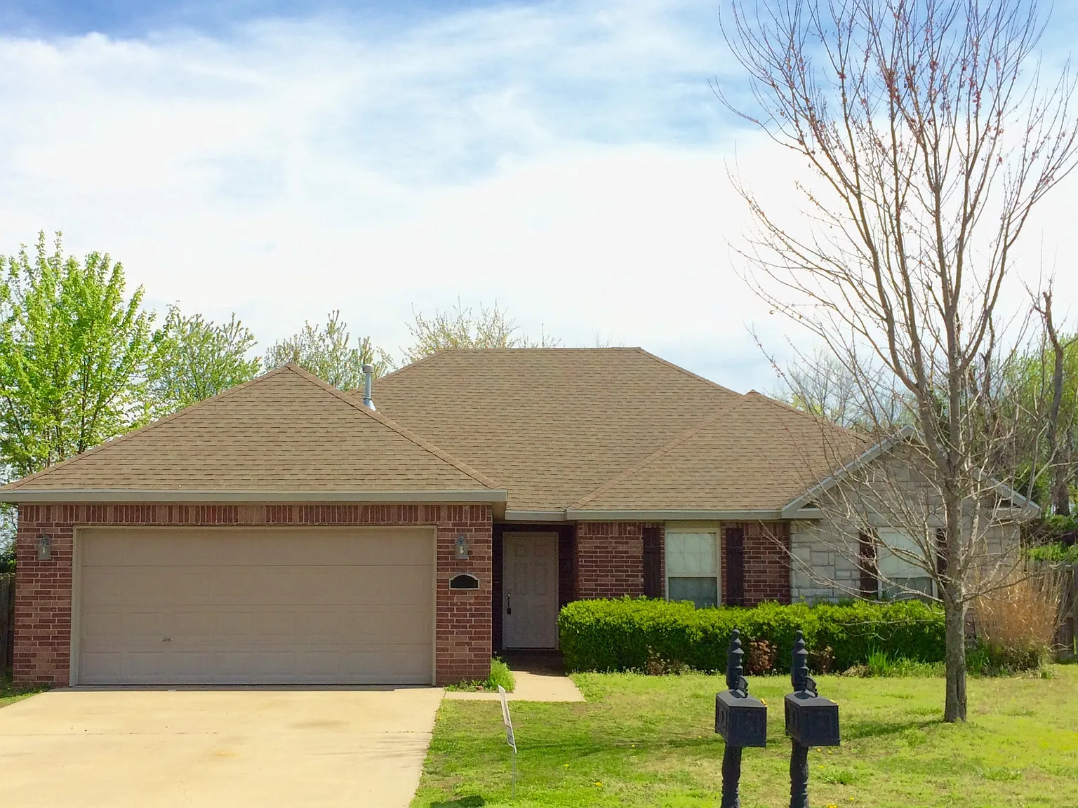 3 bed, 1575 sqft, $1,800 — Photo 1