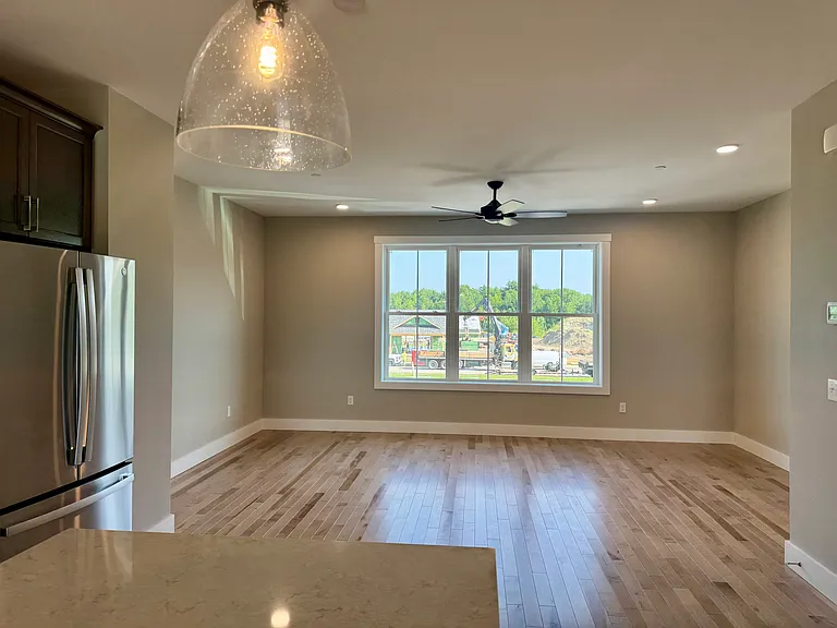 149 Eden Ln — Photo 5