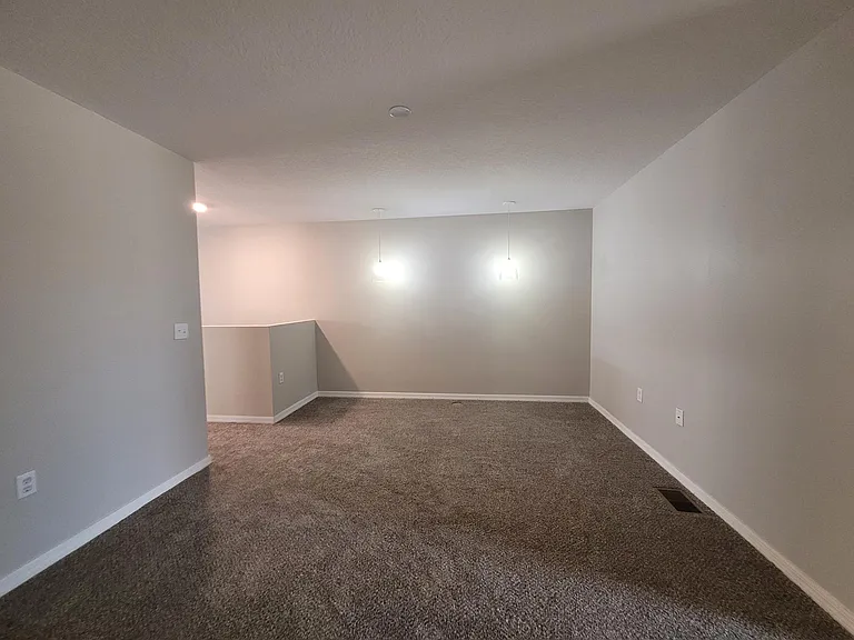 3805 Exeter Ln — Photo 24
